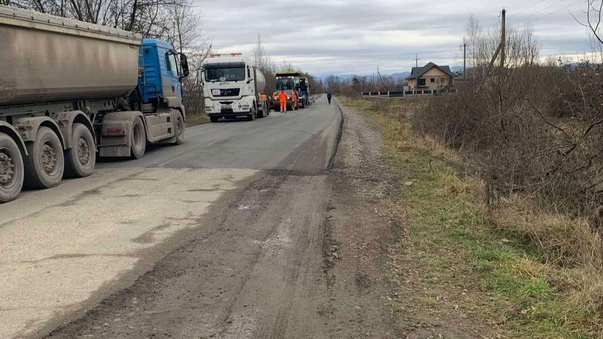 дорога у Рожнятові