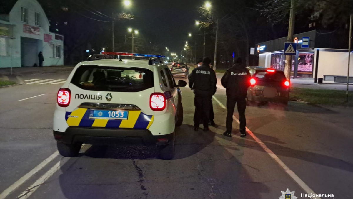 У Калуші автомобіль наїхав на жінку, яка переходила дорогу