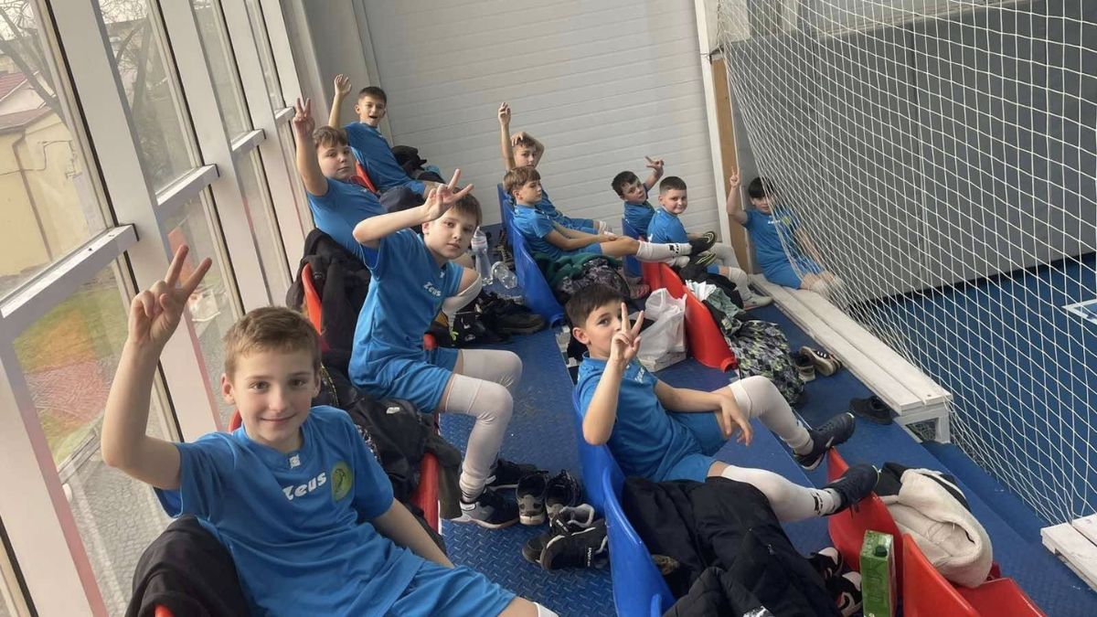 Юні футболісти з Брошнів-Осадської громади здобули три перемоги на турнірі в Береговому