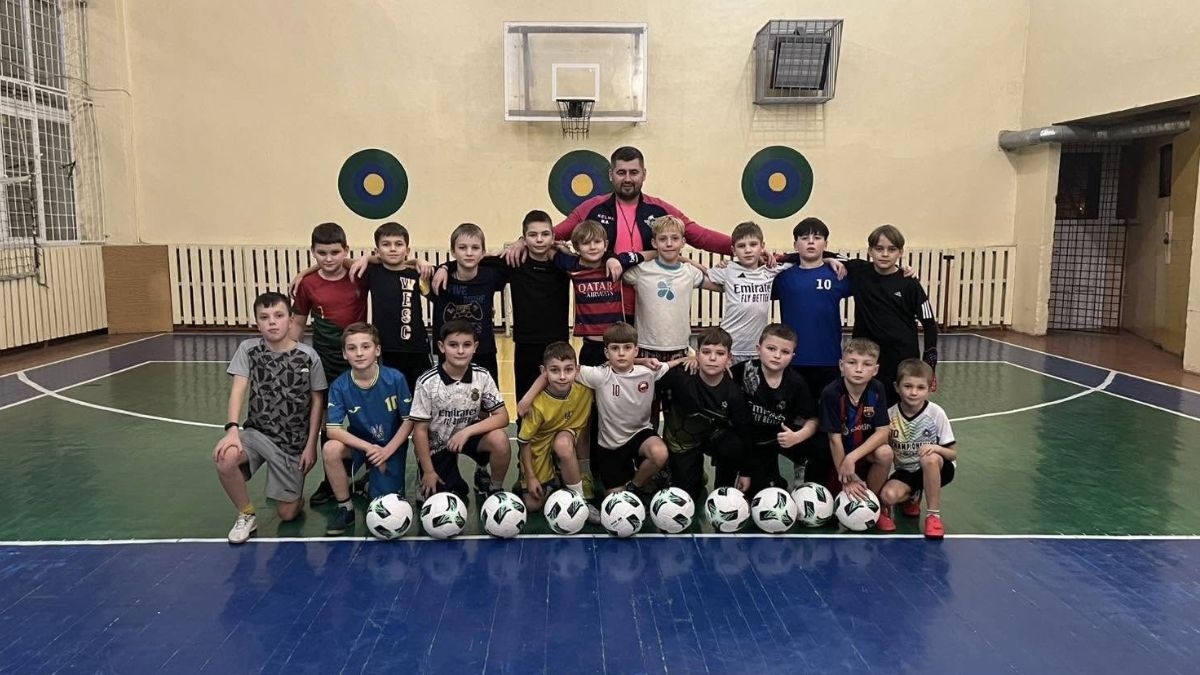 Юні футболісти з Брошнів-Осадської громади здобули три перемоги на турнірі в Береговому