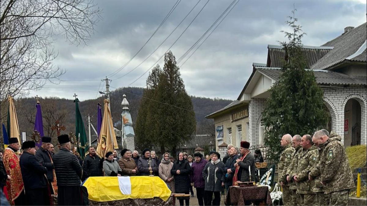 похоронна процесія