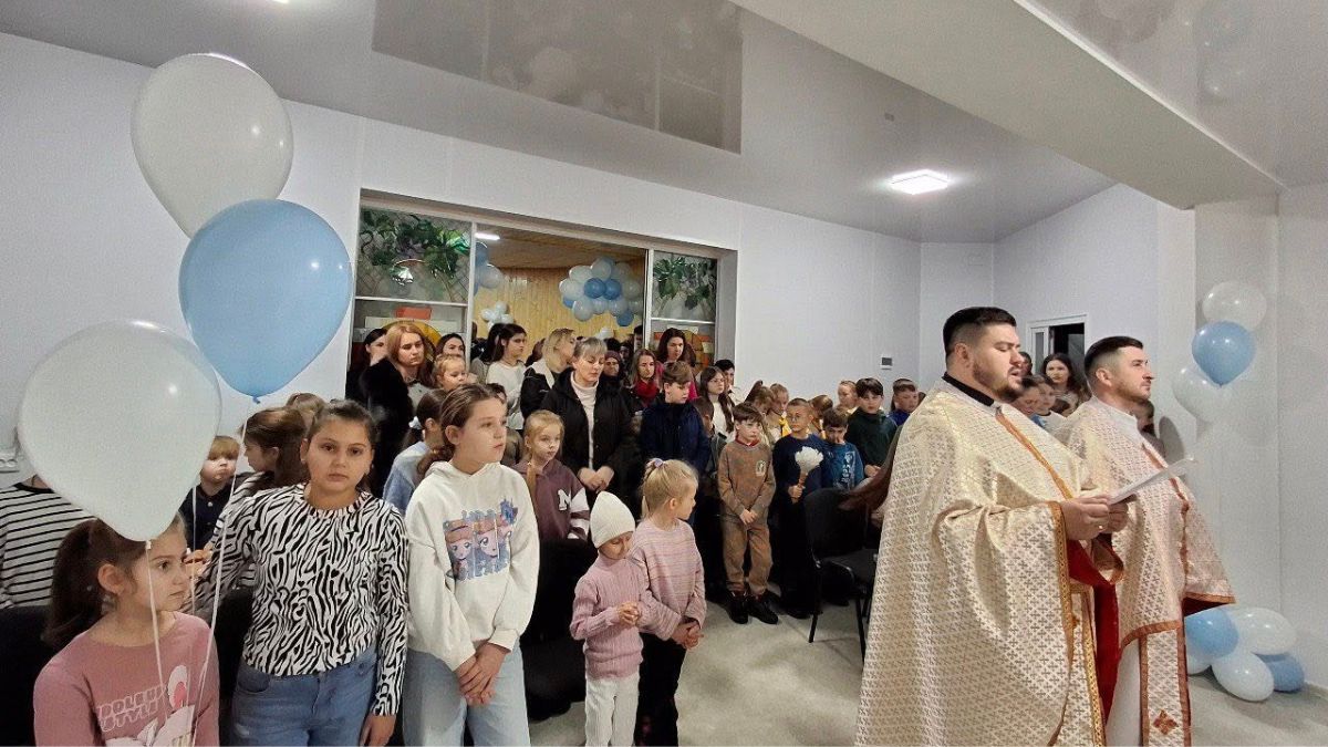 освятили каплицю