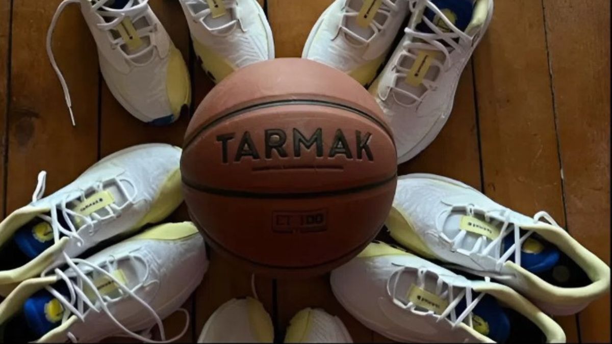 Малотур'янський ліцей отримав допомогу від французів