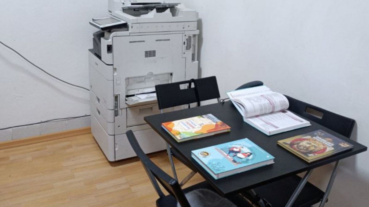 Малотур'янський ліцей отримав допомогу від французів