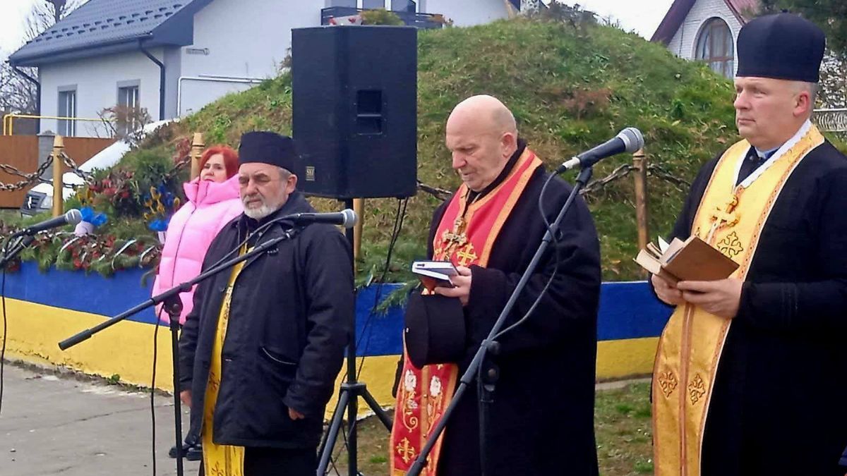 У Пійлі провели спільну молитву за повернення захисників