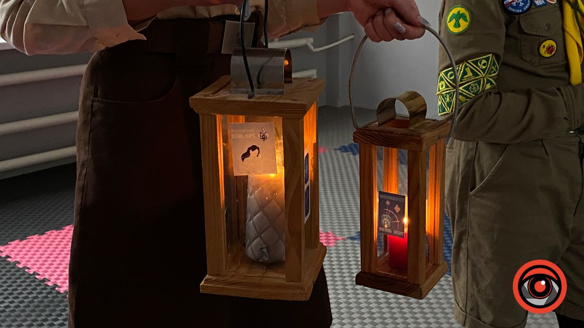 У Калуші пластунам передали Вифлеємський вогонь миру