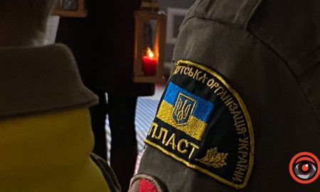 У Калуші пластунам передали Вифлеємський вогонь миру