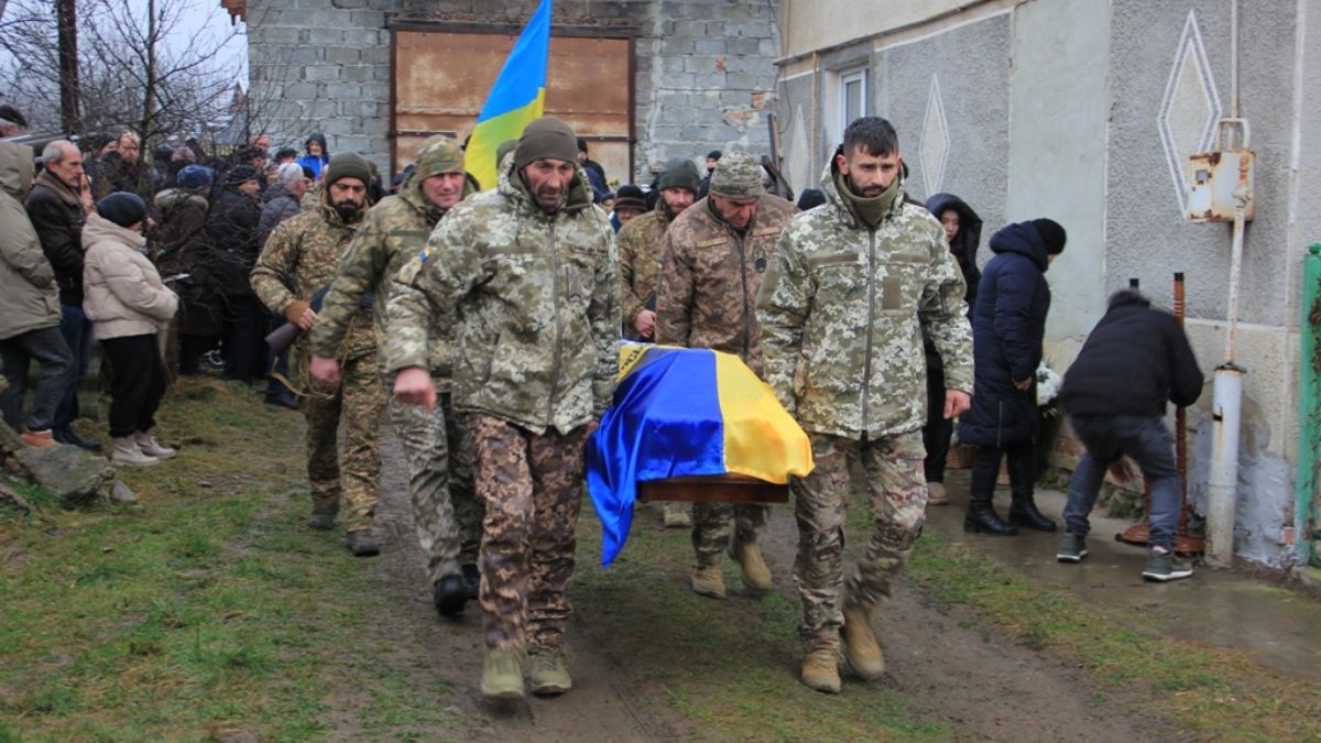 У Болехові попрощалися з полеглим захисником Віктором Стадником