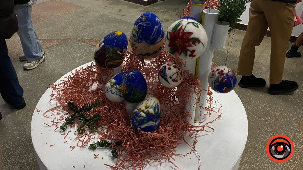 У Калуші відкрили виставку "Різдвяна"