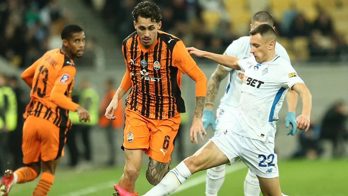 "Шахтар" та "Динамо" зіграють сьогодні матчі у єврокубках. Де можна переглянути?