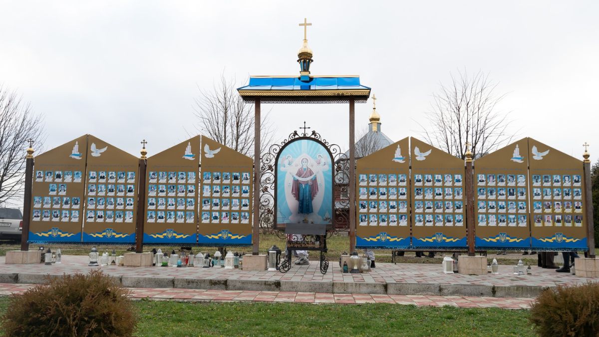 меморіальна стела