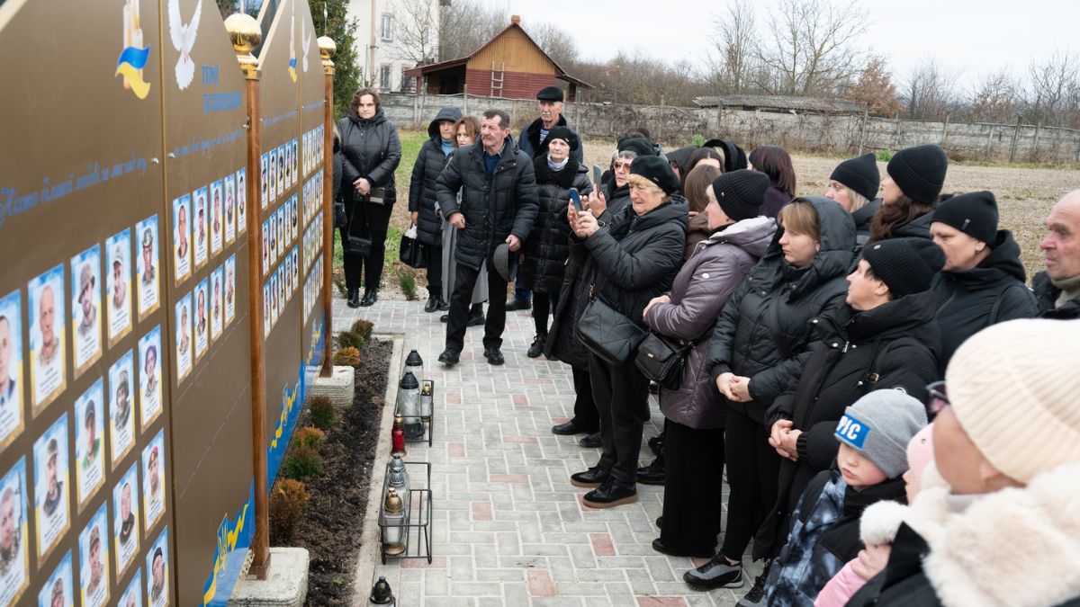 меморіальна стела