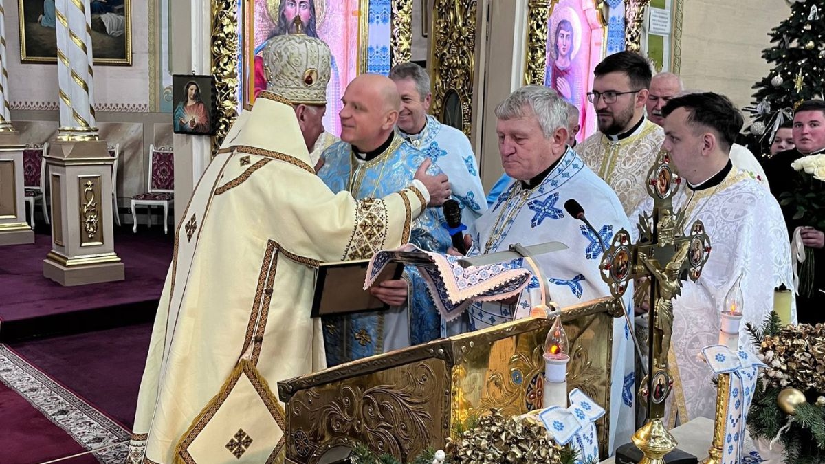 Золотий хрест