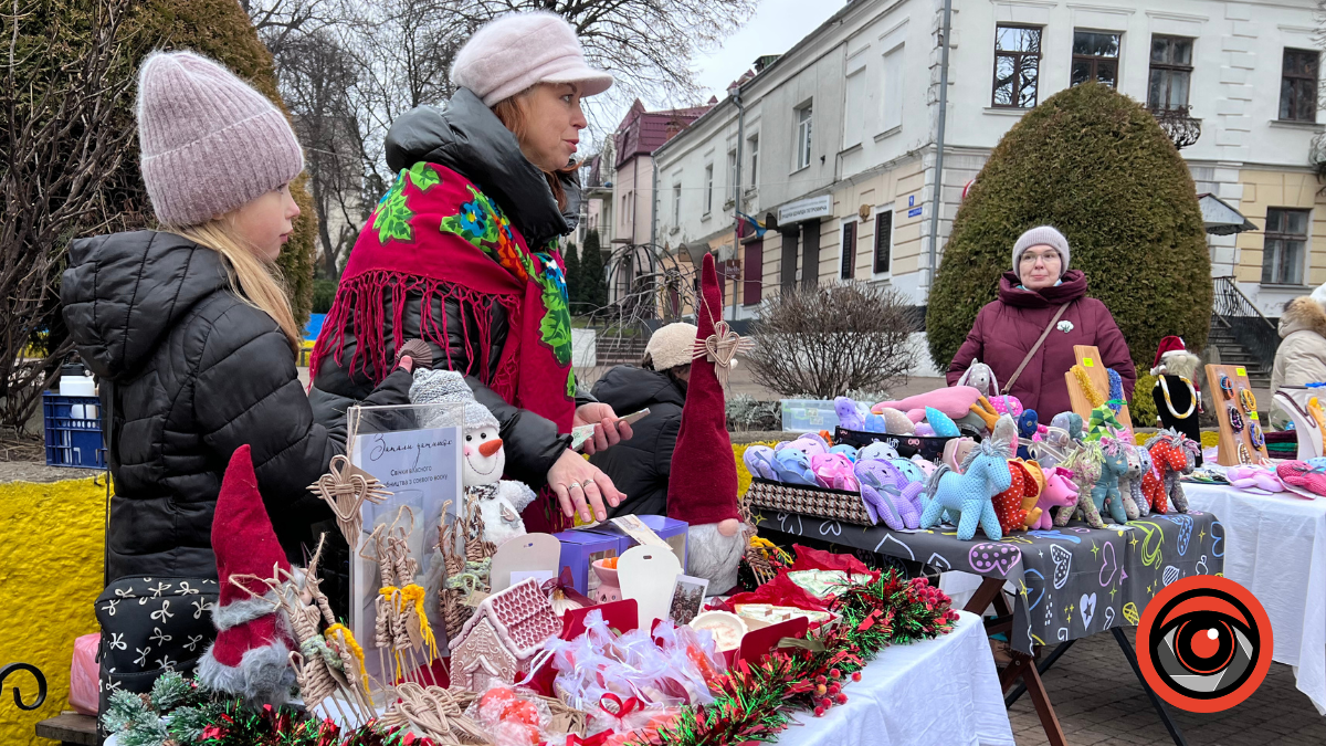 у Калуші ярмаркують і донатять на ЗСУ
