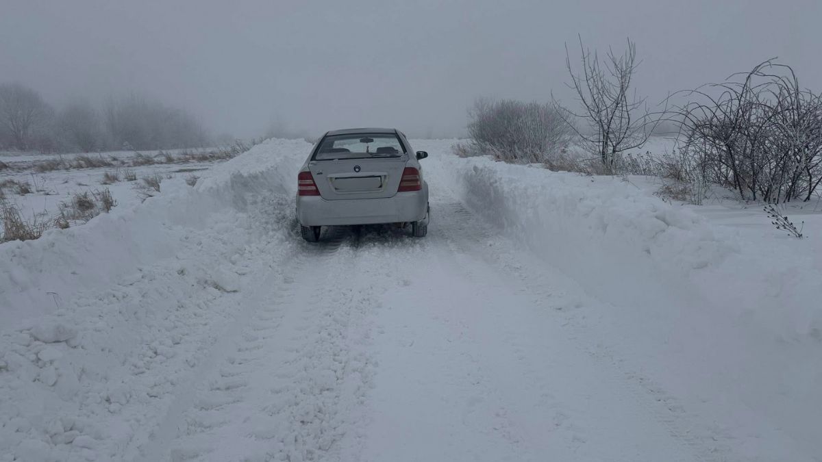 розчистили дорогу у селі Красне