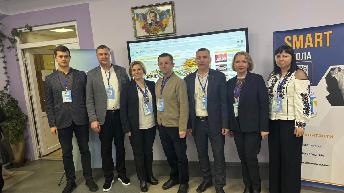 Культура онлайн Креденс у Рожнятові