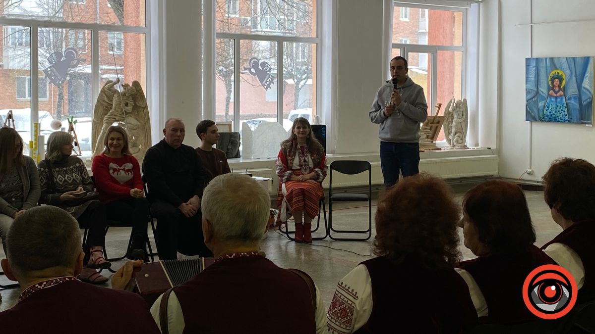 Різдво двох країв: у Калуші згадали традиції Надсяння та Бойківщини