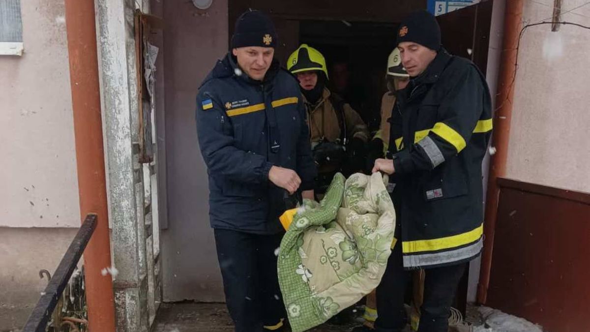 У Калуші спалахнула пожежа в житловій квартирі