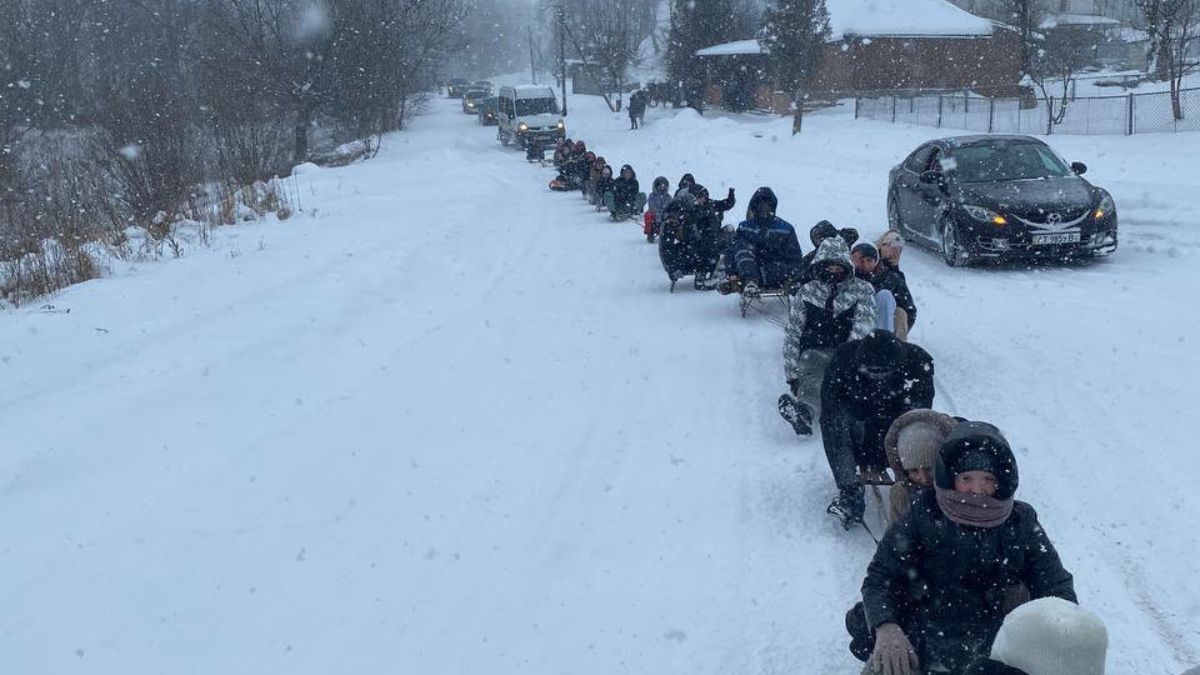 найдовший санний поїзд
