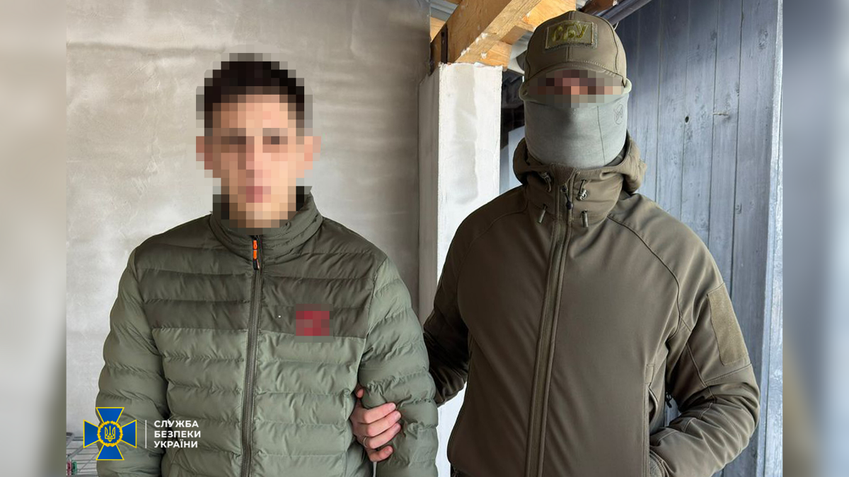 На Прикарпатті затримали кіберзлочинців, що викрали понад 260 тисяч гривень