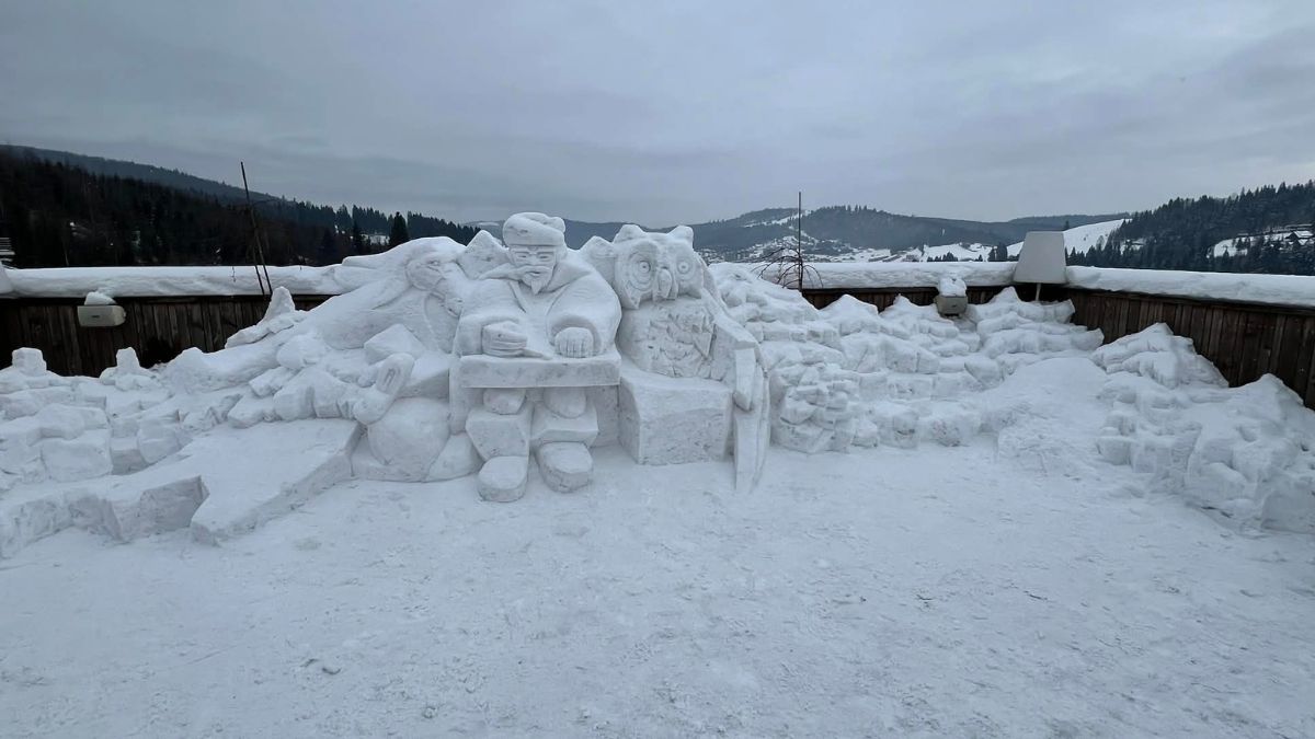 снігова скульптура