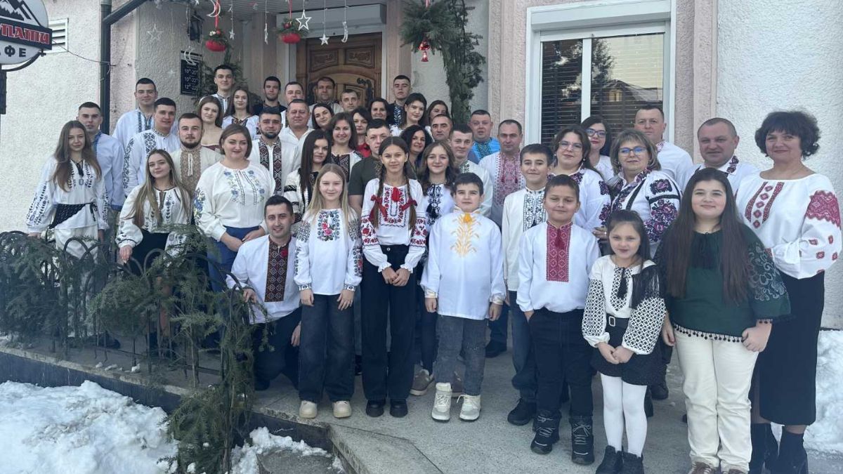 Церковний вертеп із Нижнього Струтина зібрав пів мільйона гривень на ЗСУ