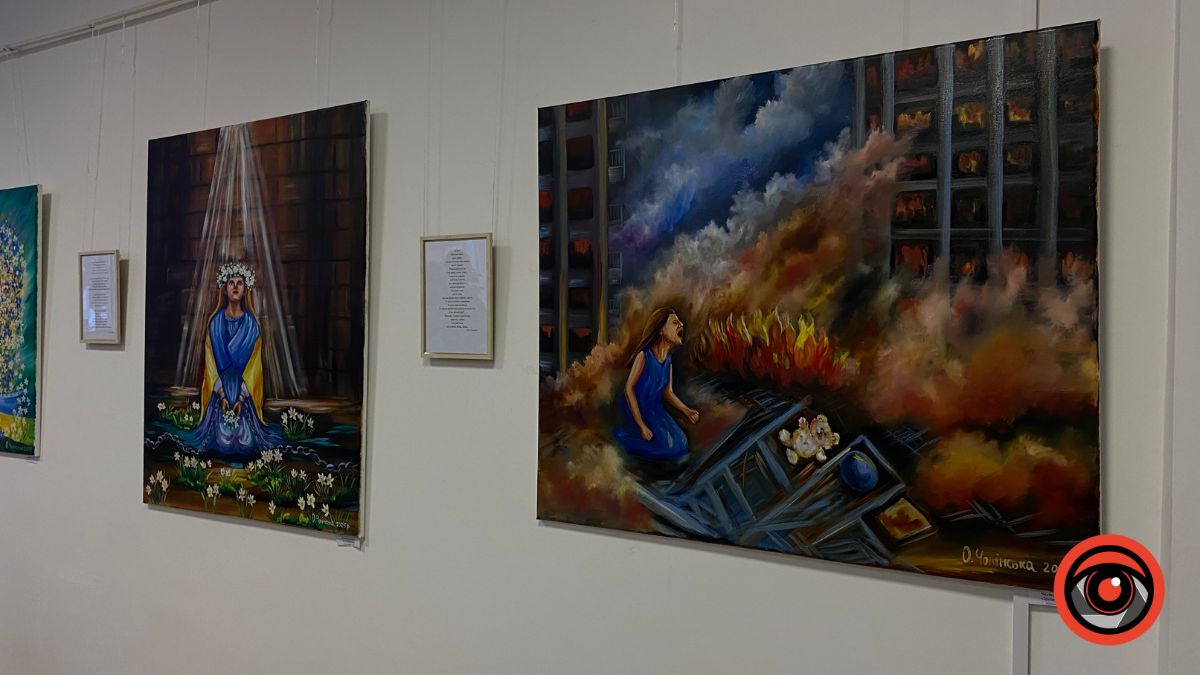 "Шлях України. Душа нації": у Калуші відкрили персональну виставку художниці Ольги Чолінської