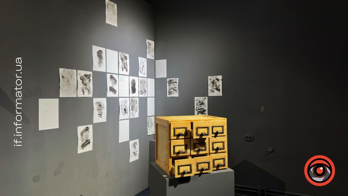 "До, після і невідомо що далі": в Івано-Франківську відкрили підсумкову виставку курсу "Доля мистецтва"