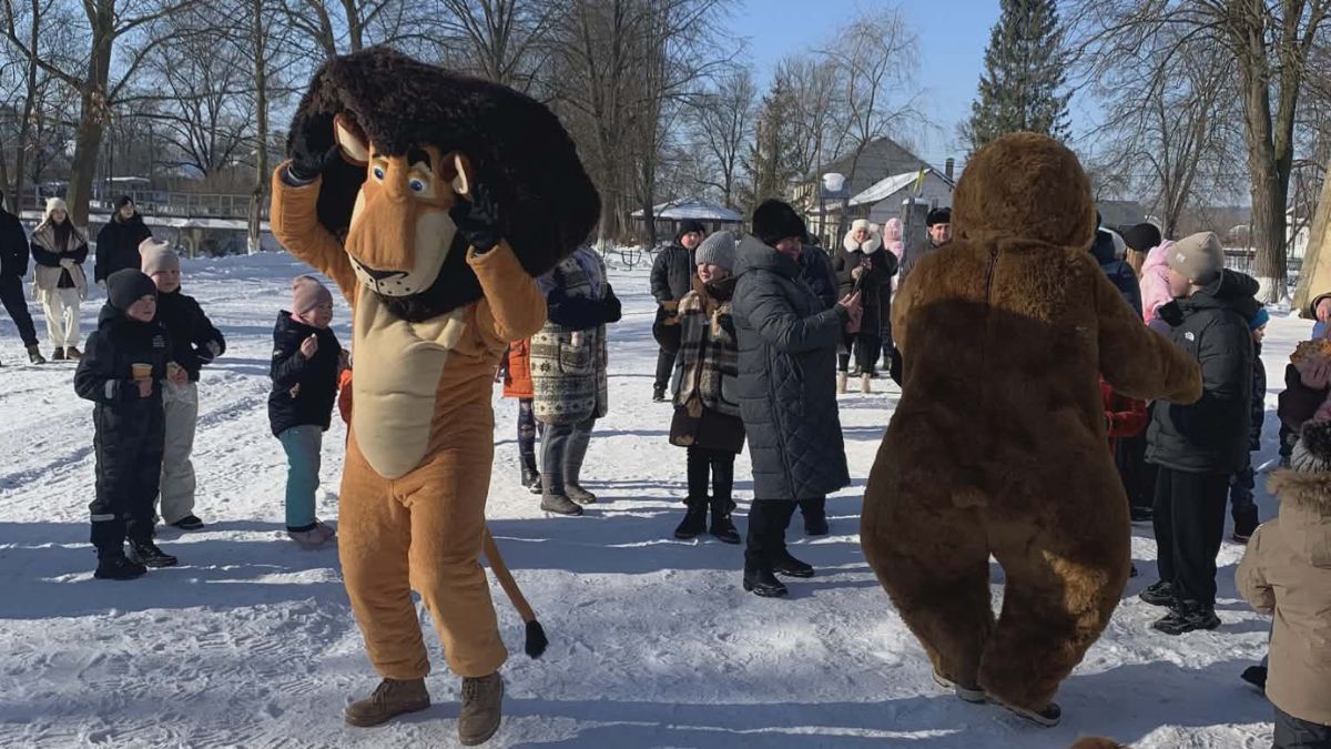 у селі Завадка каталися на кінних санях