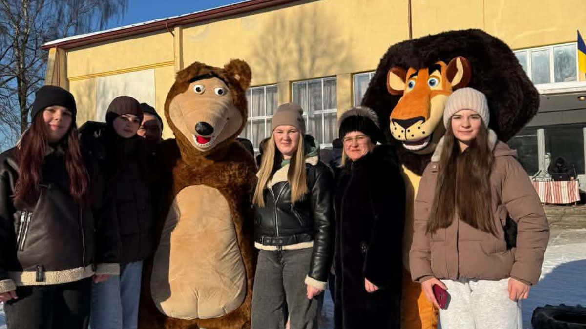 у селі Завадка каталися на кінних санях