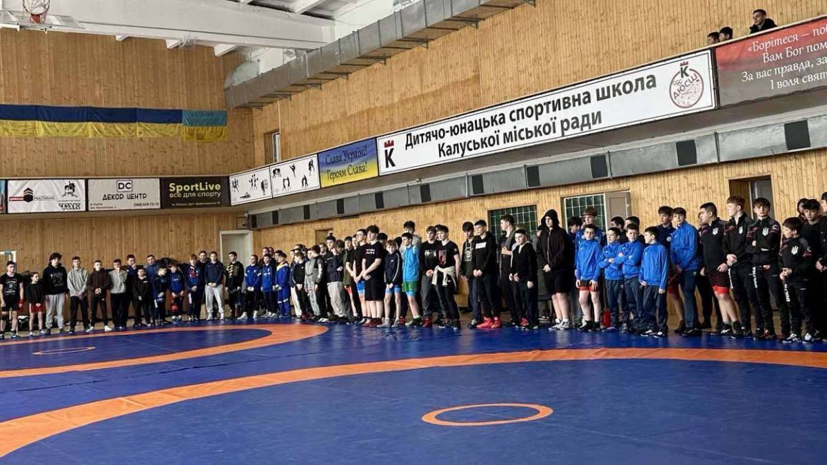 У Калуші відбувся чемпіонат з вільної боротьби серед юнаків U15