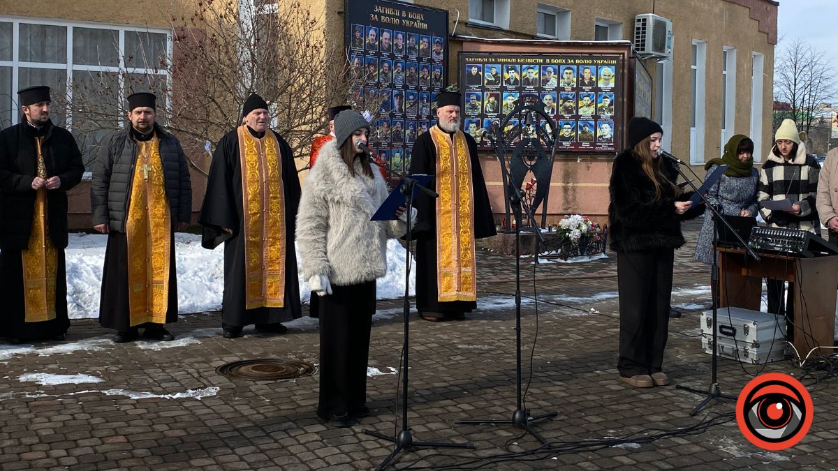 Зима, що змінила Україну: як у Калуші вшанували пам’ять Героїв Небесної Сотні