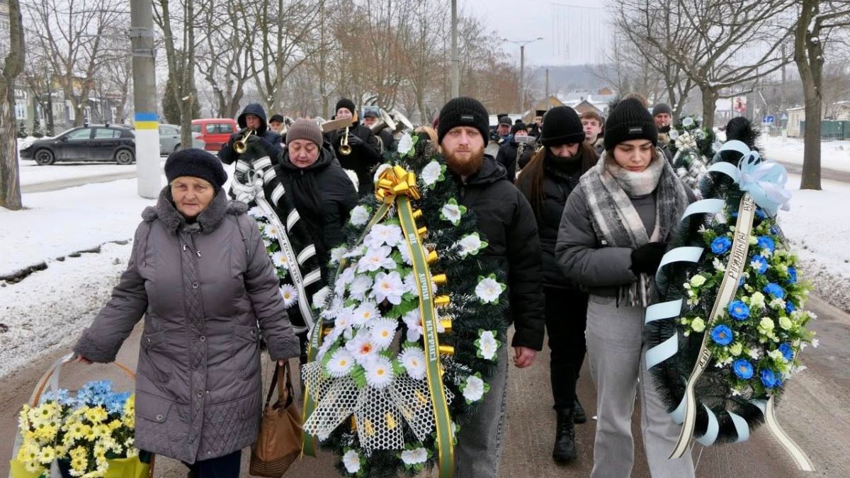 похорон Героя Ашурова