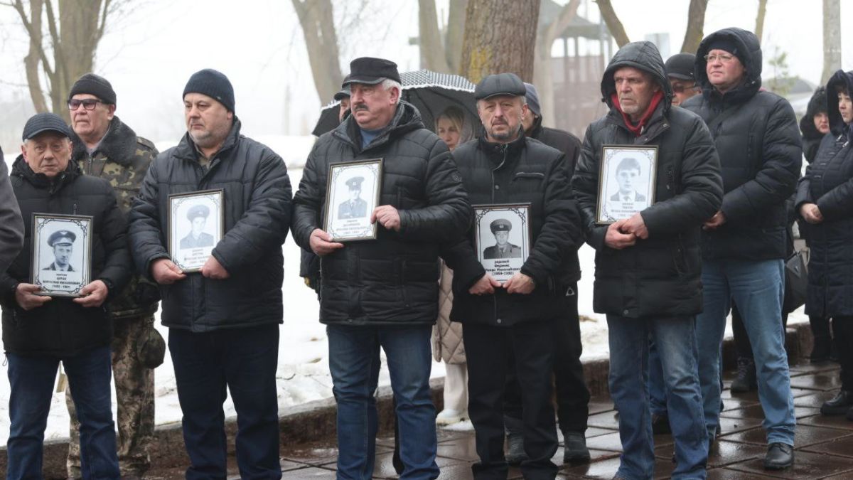 На Пагорбі Слави у Калуші вшанували учасників бойових дій на території інших держав