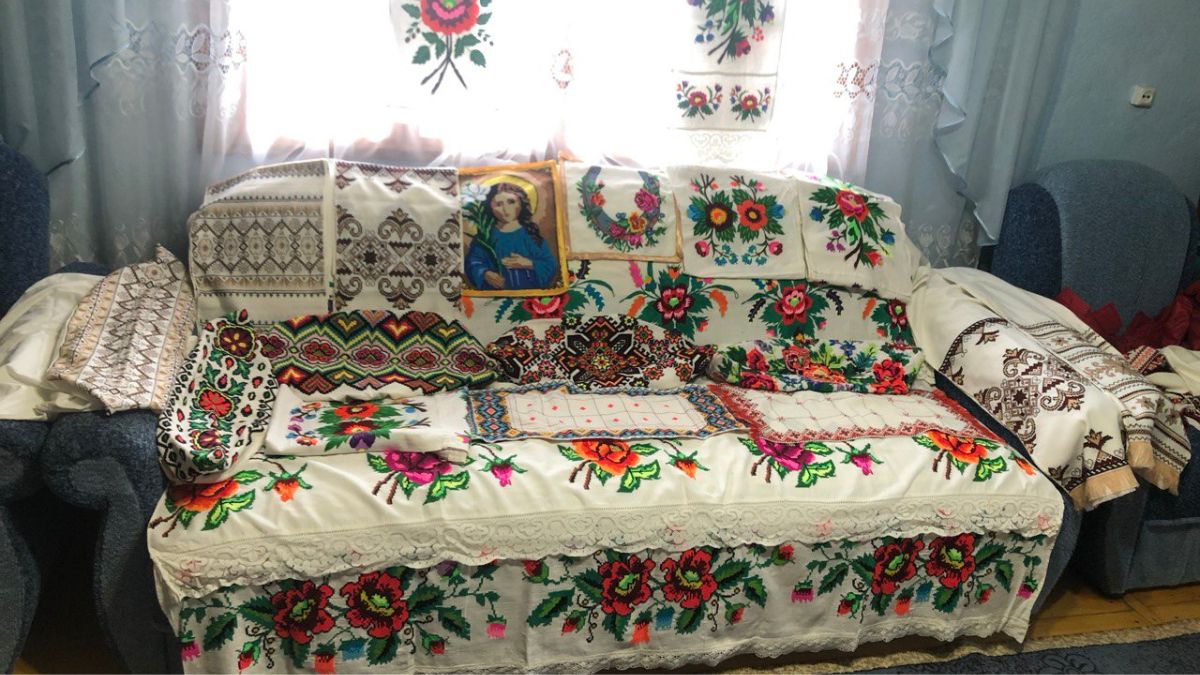 Вишивальниця з Петранки