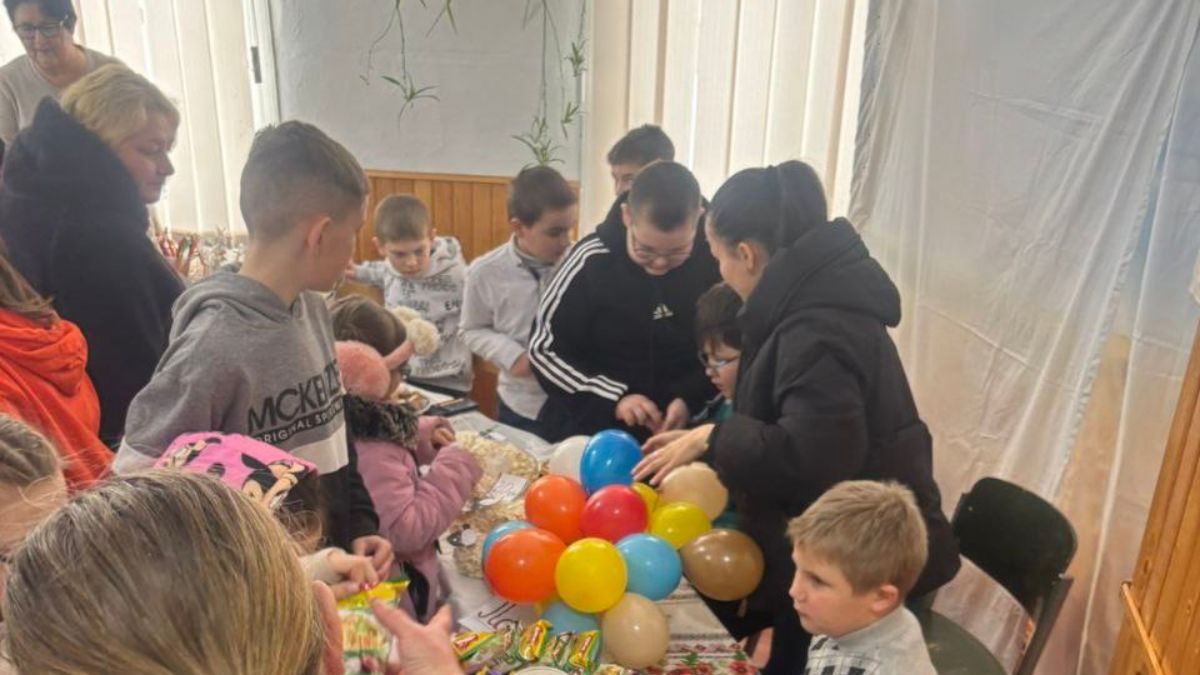 У Завійській гімназії відбувся ярмарок