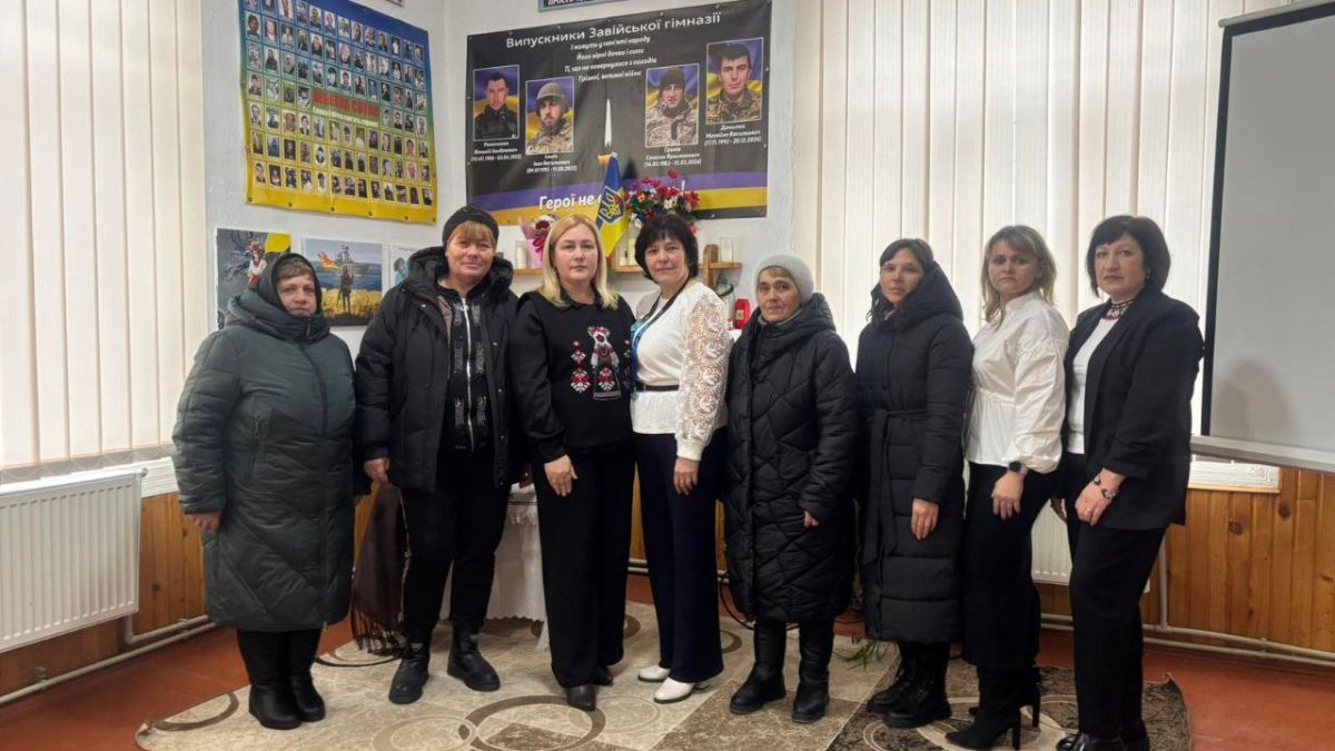 У Завійській гімназії відбувся ярмарок