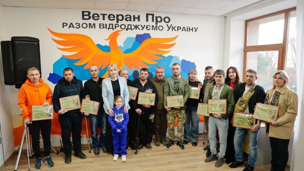 Ветерани з Долинської громади отримали сертифікати на житло