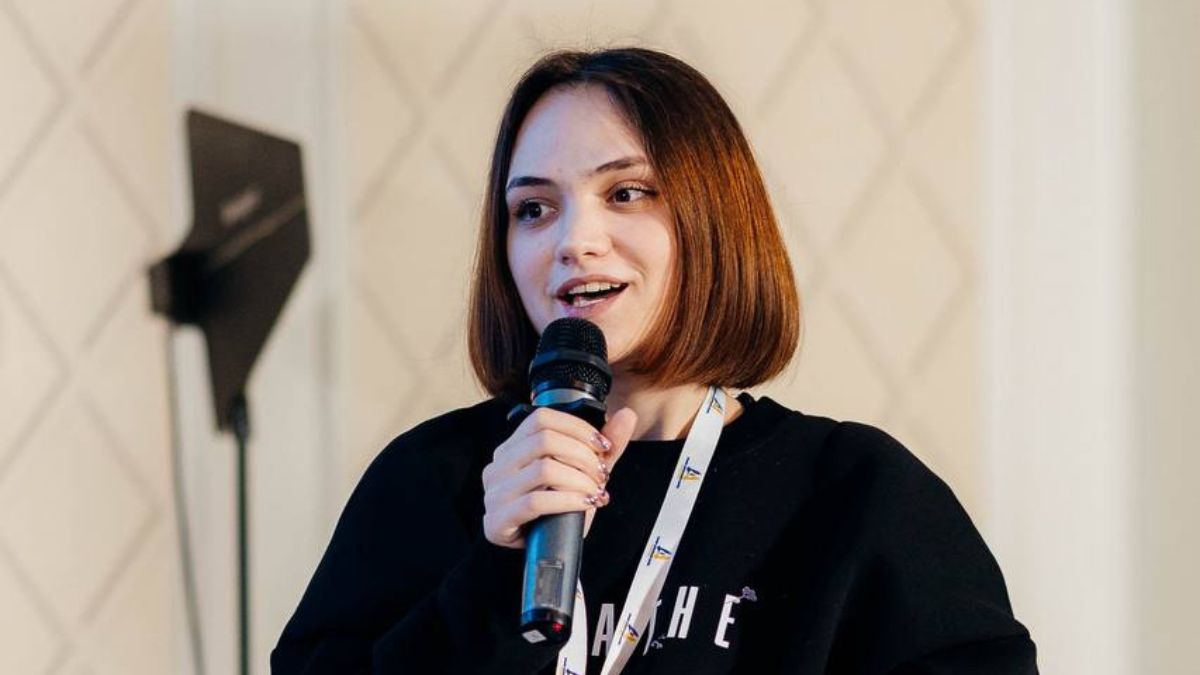 Дівчина з муковісцидозом