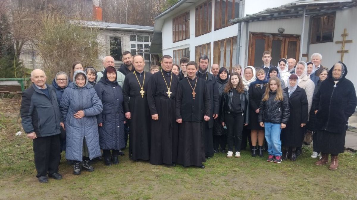 Паломники з Рожнятівщини відвідали Голинський монастир