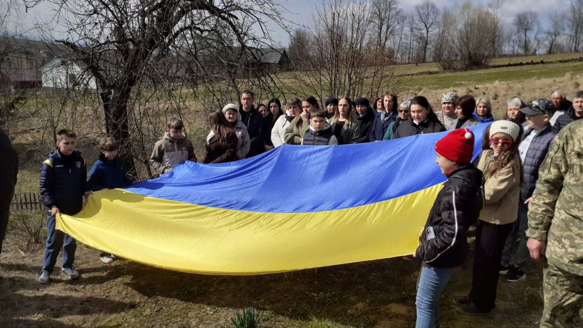 Поховали захисника Ігоря Смикуліса