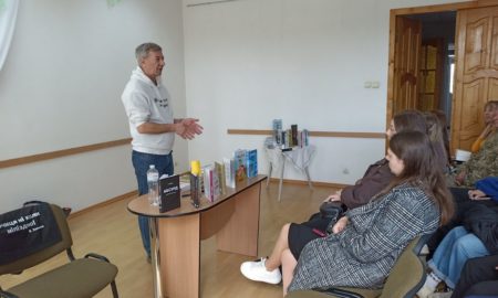 Ветеран Війни презентував у Долині книгу
