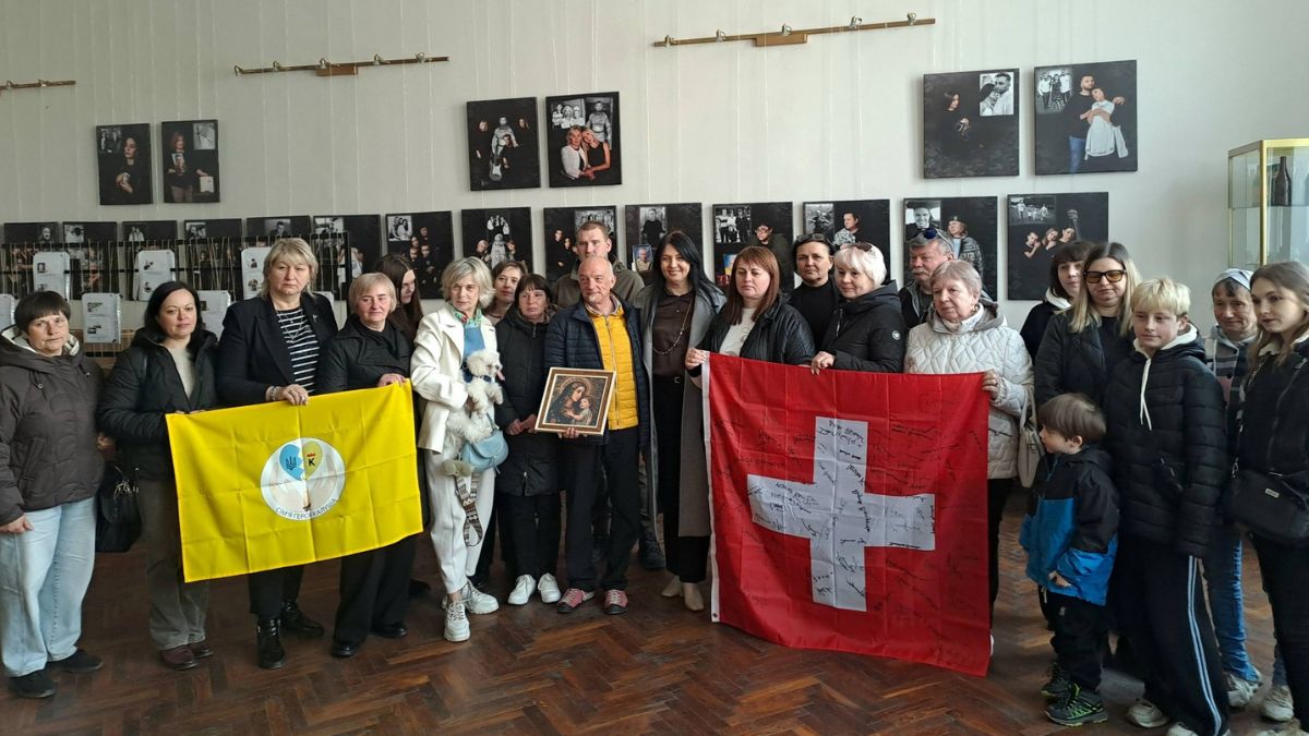 У Калуші відбулася зустріч родин Героїв з волонтерами