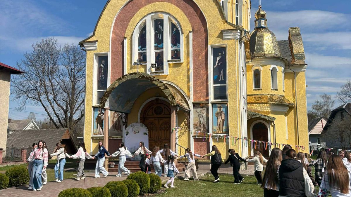 У Спасі провели гаївки