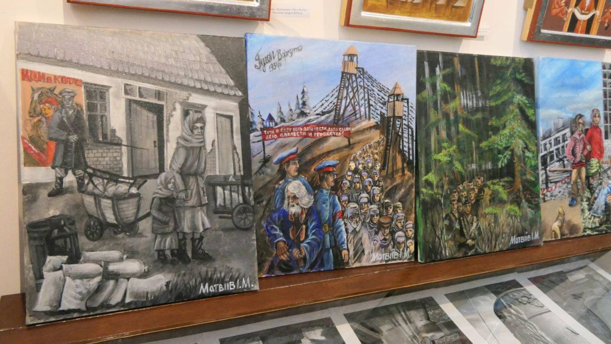 Калуський художник передав серію картин