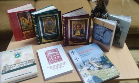Рожнятівська бібліотека отримала книги