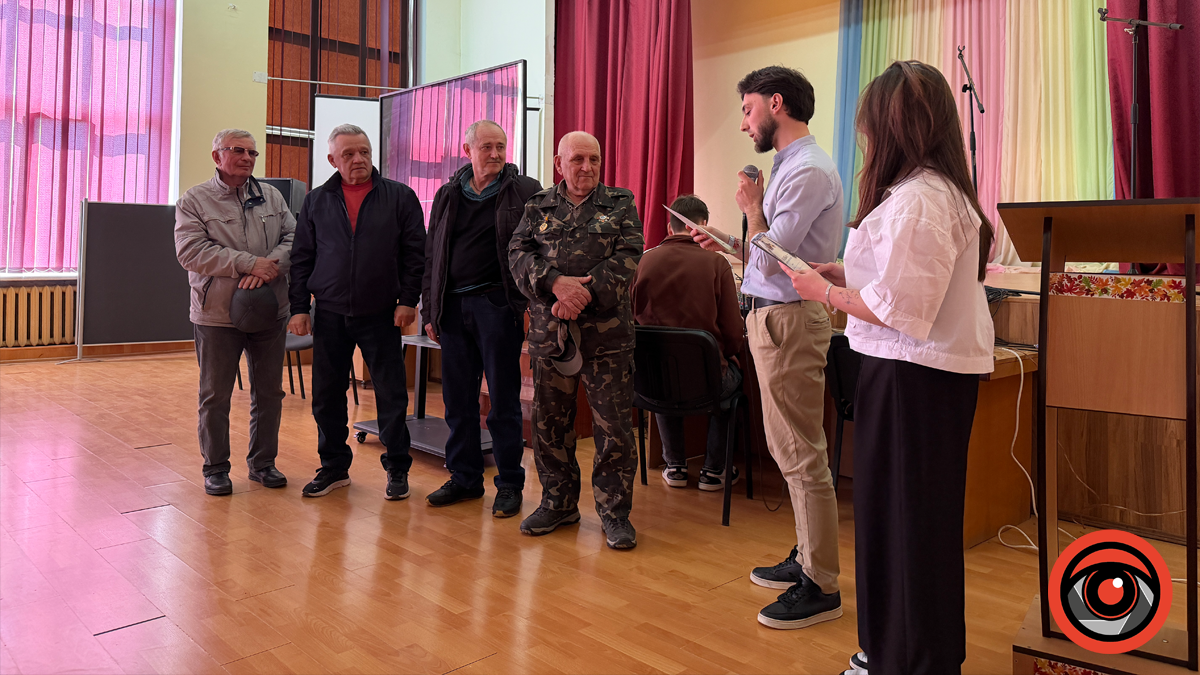 Перший документальний фільм калуських журналістів зібрав аншлаг у ліцеї №3 6