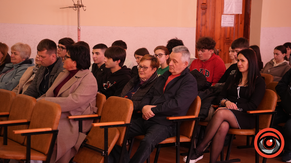 Перший документальний фільм калуських журналістів зібрав аншлаг у ліцеї №3 1
