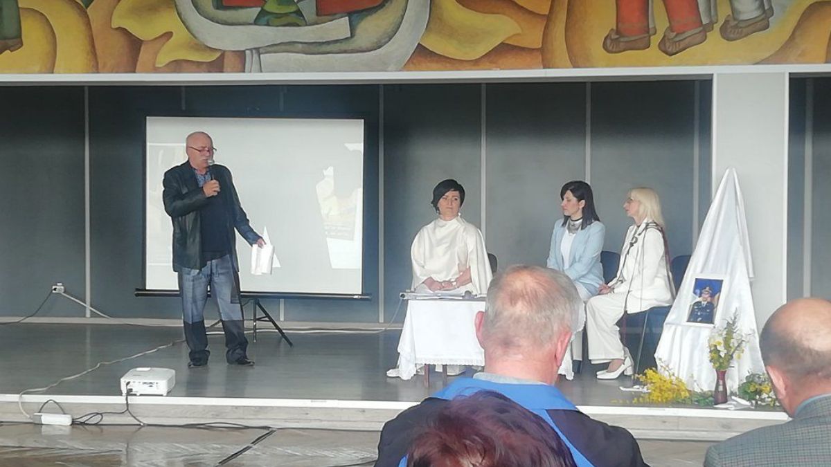 Презентація книги мами загиблого Героя у Долині