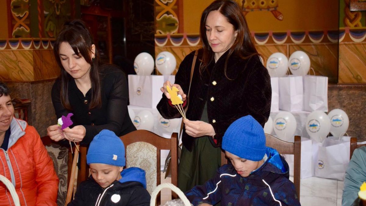 У калуському храмі діти прикрашали кошики